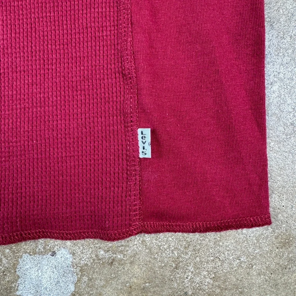 Levi's Thermal Long Sleeve Shirt Men's‎ XL Deep Red Burgundy Eagle Graphic Logo